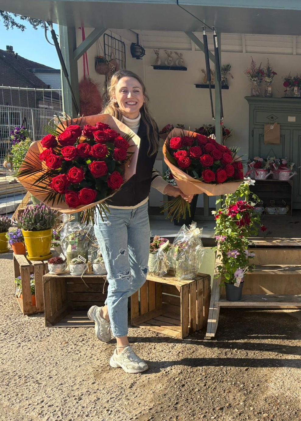 Valentijnsboeket Rode Rozen incl. gratis doos Bonbons!
